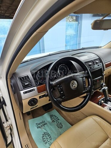 Volkswagen Touareg 2009, 270,000 km - 3.6 l - Şabran
