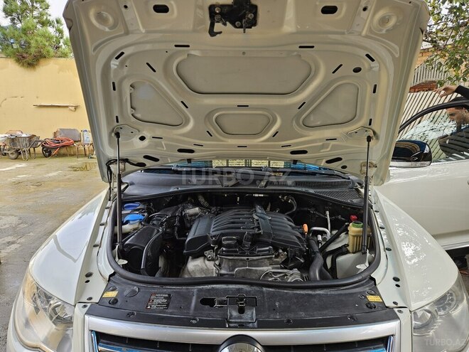 Volkswagen Touareg 2009, 270,000 km - 3.6 l - Şabran