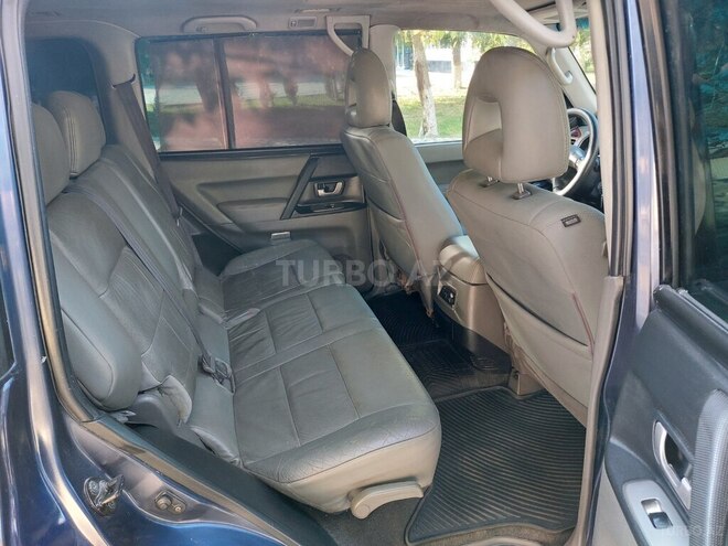 Mitsubishi Pajero 2006, 245,000 km - 3.0 l - Bakı