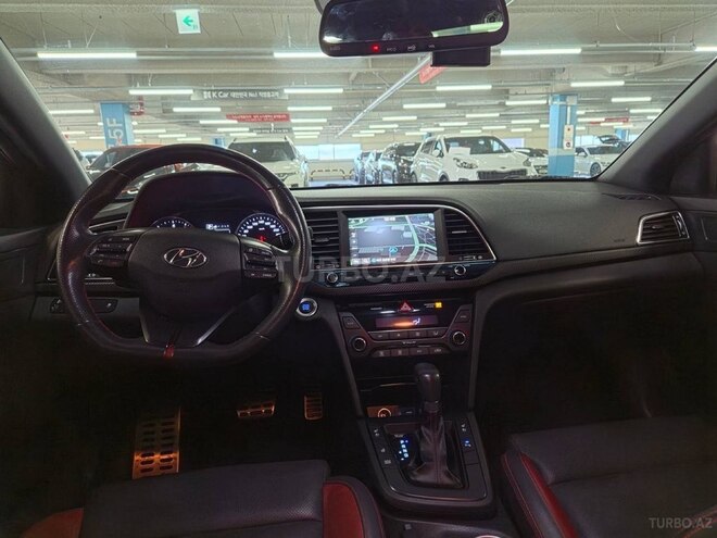 Hyundai Avante 2017, 129,000 km - 1.6 л - Bakı