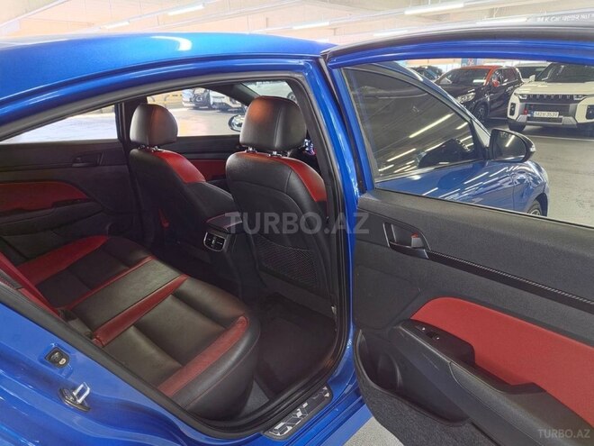 Hyundai Avante 2017, 129,000 km - 1.6 л - Bakı