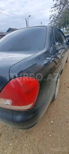 Nissan Sunny 2010, 195,729 km - 1.3 л - Salyan
