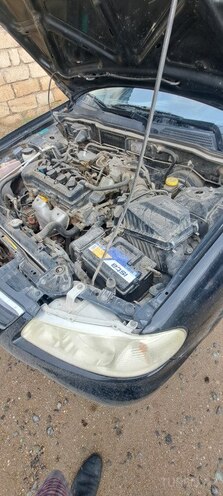 Nissan Sunny 2010, 195,729 km - 1.3 л - Salyan