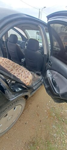 Nissan Sunny 2010, 195,729 km - 1.3 л - Salyan