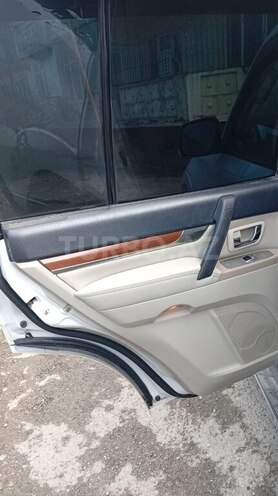 Mitsubishi Pajero 2008, 187,000 km - 3.0 l - Bakı
