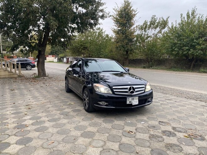 Mercedes C 230 2008, 183,631 km - 2.5 l - Masallı