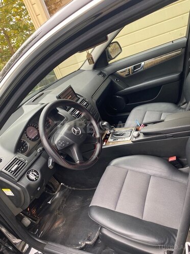 Mercedes C 230 2008, 183,631 km - 2.5 l - Masallı