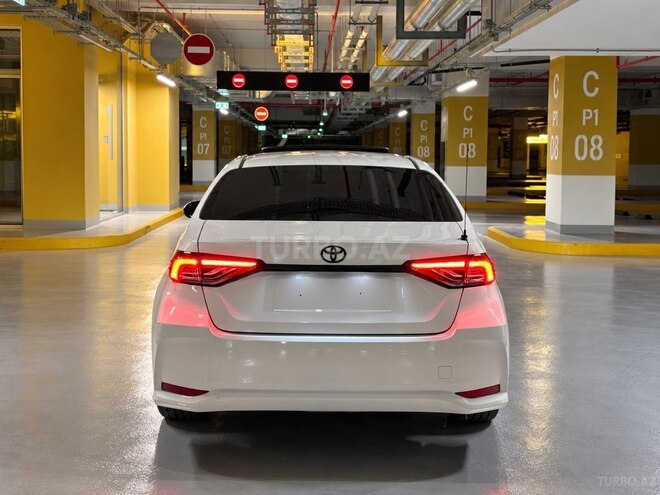 Toyota Corolla 2024, 24,000 km - 1.8 л - Bakı