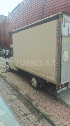 Ford Transit 2002, 338,453 km - 2.4 l - Quba