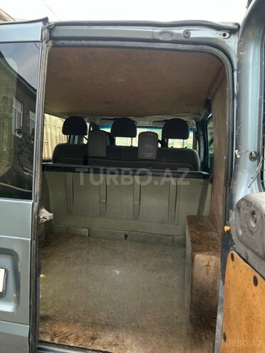 Ford Transit 2001, 500,000 km - 2.2 l - Quba
