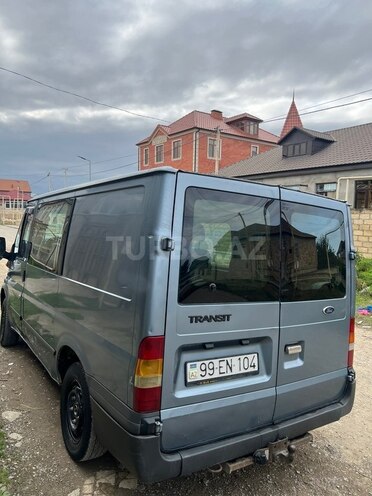 Ford Transit 2001, 500,000 km - 2.2 l - Quba