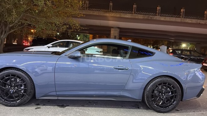 Ford Mustang 2025, 11,000 km - 2.3 л - Bakı