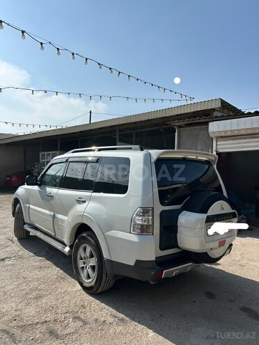 Mitsubishi Pajero 2008, 187,000 km - 3.0 l - Bakı