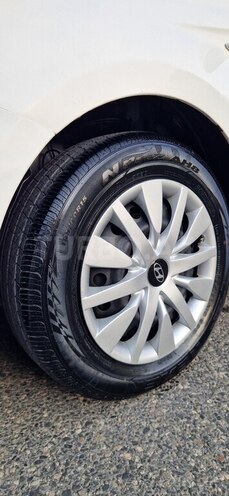Hyundai i20 2011, 280,000 km - 1.4 l - Bakı