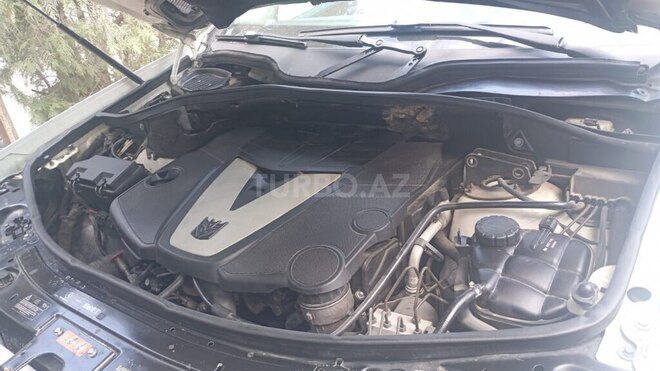 Mercedes GL 350 4MATIC 2010, 270,000 km - 3.0 l - Bakı
