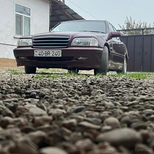 Mercedes C 180 1997, 432,443 km - 1.8 l - Qusar