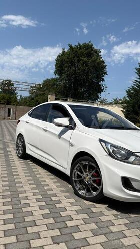 Hyundai Accent 2013, 218,000 km - 1.4 л - Bakı