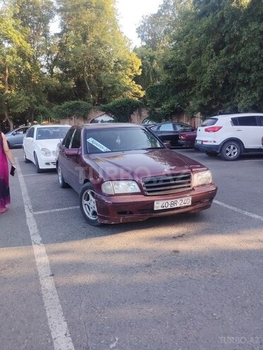 Mercedes C 180 1997, 432,443 km - 1.8 l - Qusar
