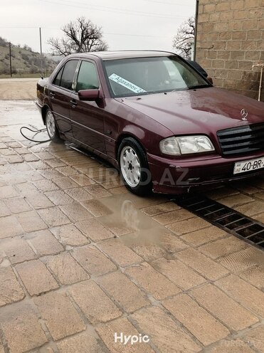 Mercedes C 180 1997, 432,443 km - 1.8 l - Qusar