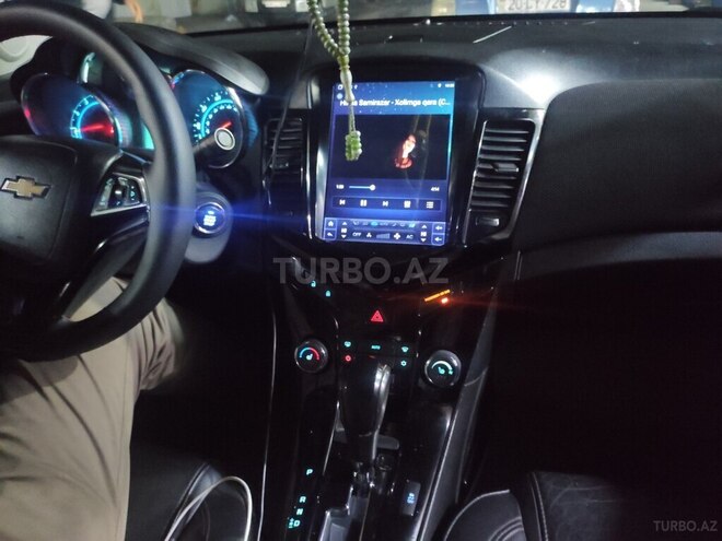 Chevrolet Cruze 2011, 333,000 km - 1.4 л - Ağdaş