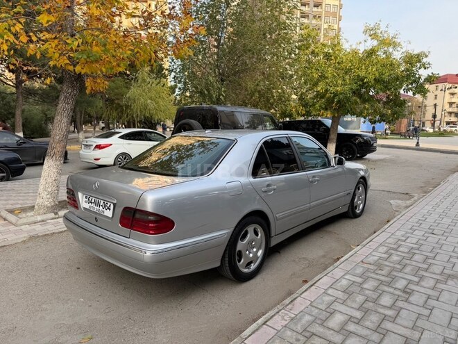 Mercedes E 270 2001, 420,000 km - 2.7 l - Sumqayıt