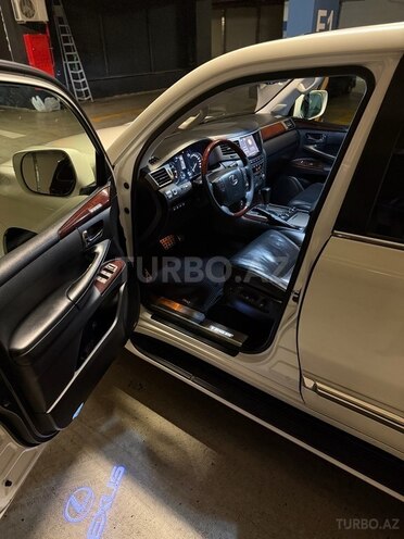Lexus LX 570 2013, 179,000 km - 5.7 l - Bakı