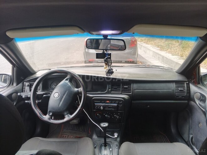 Opel Vectra 1997, 490,000 km - 1.6 л - Şəki