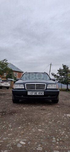 Mercedes C 180 1999, 400,000 km - 1.8 l - Qusar