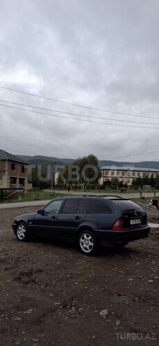 Mercedes C 180 1999, 400,000 km - 1.8 l - Qusar