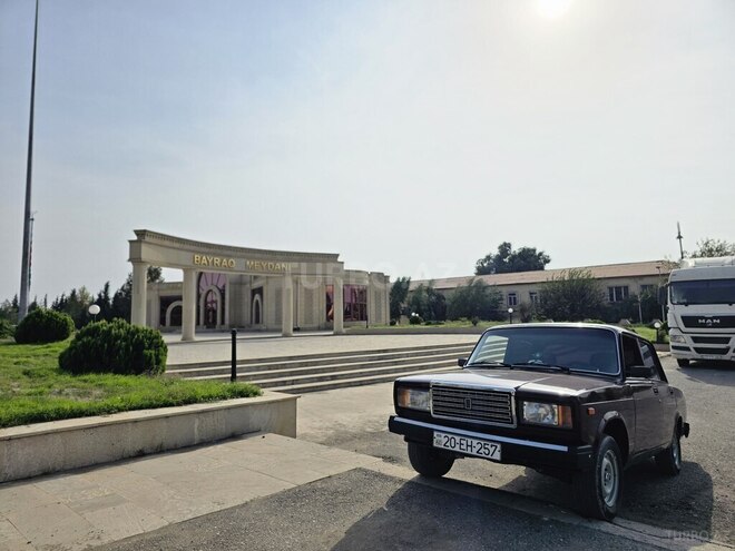 LADA (VAZ) 2107 2000, 156,889 km - 1.6 л - Salyan