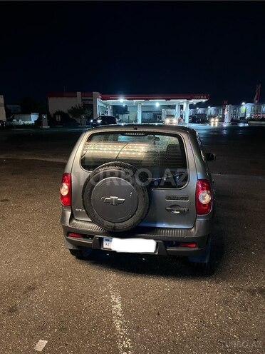 Chevrolet Niva 2016, 350,000 km - 1.7 l - Bakı