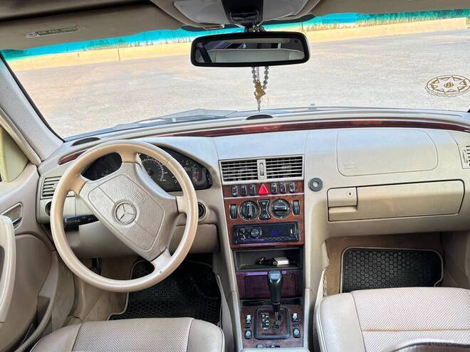 Mercedes C 230 2000, 255,000 km - 2.3 l - Mingəçevir