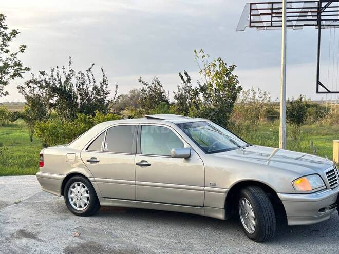 Mercedes C 230 2000, 255,000 km - 2.3 l - Mingəçevir