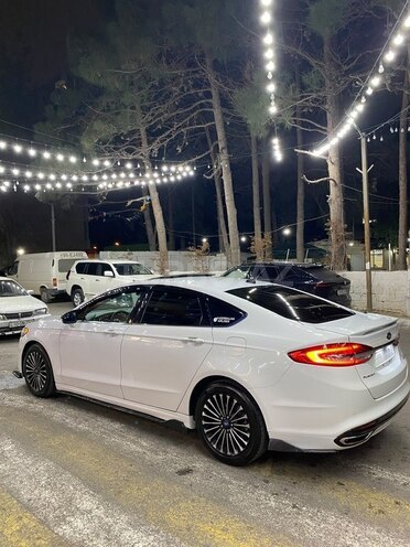 Ford Fusion (North America) 2014, 235,000 km - 2.0 л - Bakı
