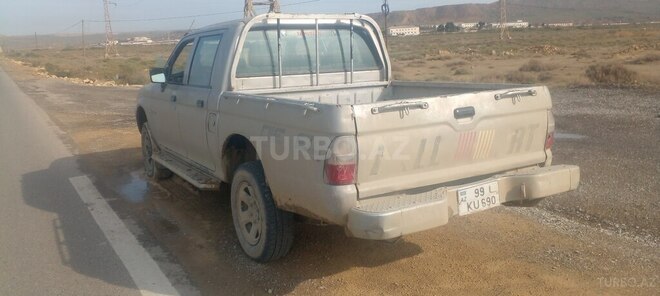 Mitsubishi L200 2005, 511,221 km - 2.5 l - Bakı