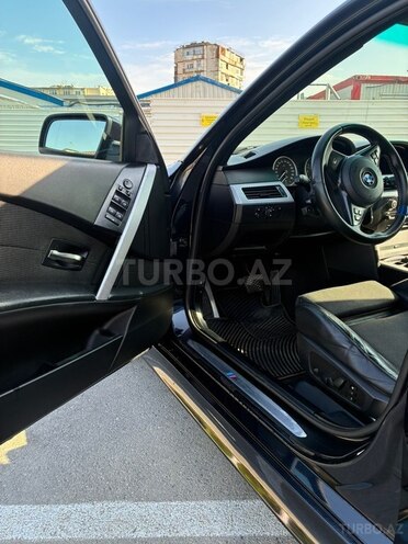 BMW 530 2004, 290,000 km - 3.0 l - Bakı