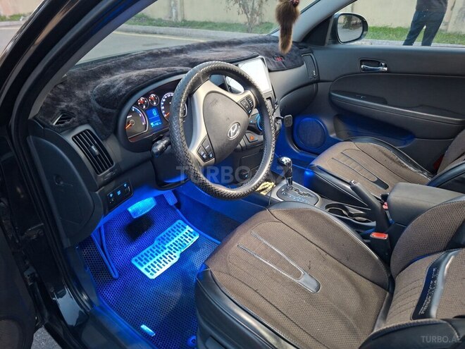 Hyundai i30 2010, 241,000 km - 1.6 л - Bakı