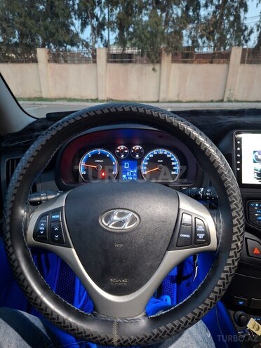 Hyundai i30 2010, 241,000 km - 1.6 л - Bakı