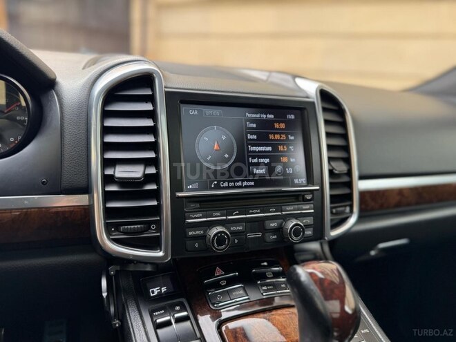 Porsche Cayenne Turbo 2011, 204,000 km - 4.8 л - Bakı