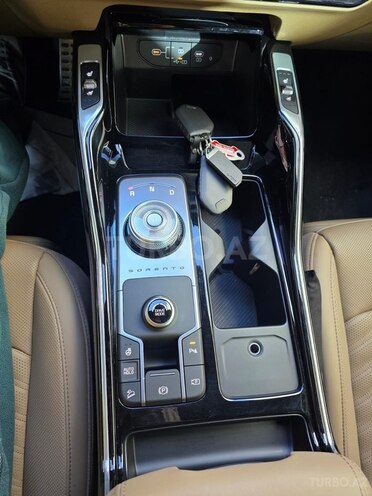 Kia Sorento 2024, 16,000 km - 1.6 л - Bakı