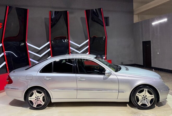 Mercedes E 220 2006, 333,888 km - 2.2 л - Sumqayıt