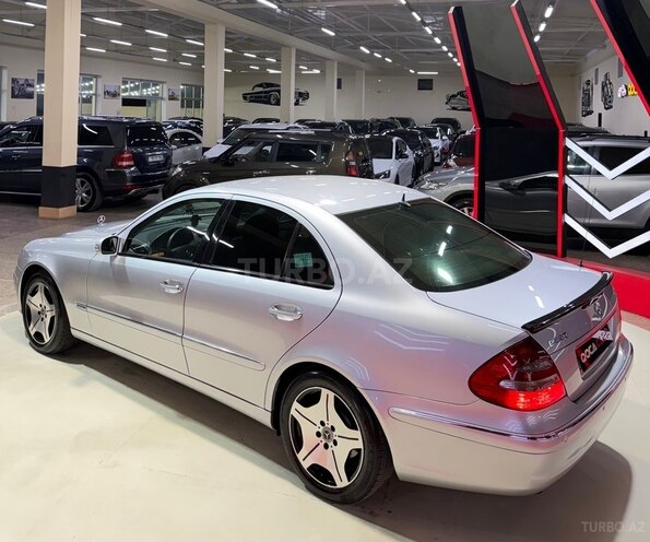 Mercedes E 220 2006, 333,888 km - 2.2 л - Sumqayıt