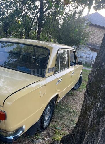 LADA (VAZ) 21011 1986, 70,000 km - 1.3 l - Astara