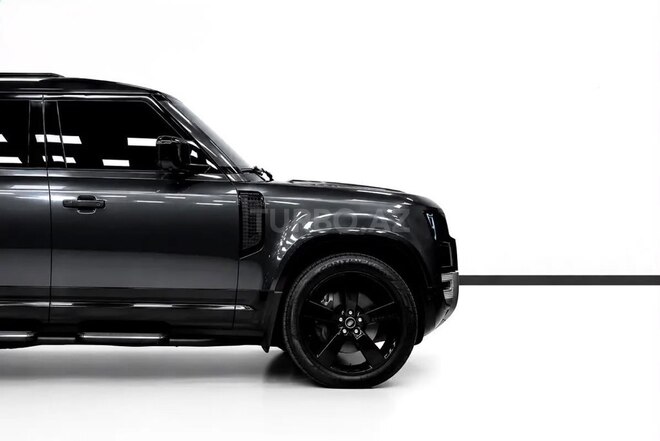 Land Rover Defender 2025, 65,000 km - 3.0 l - Bakı