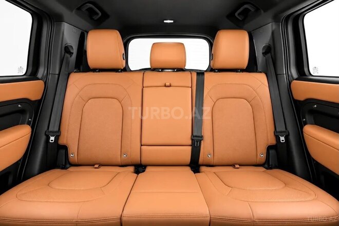 Land Rover Defender 2025, 65,000 km - 3.0 l - Bakı