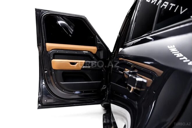 Land Rover Defender 2025, 65,000 km - 3.0 l - Bakı