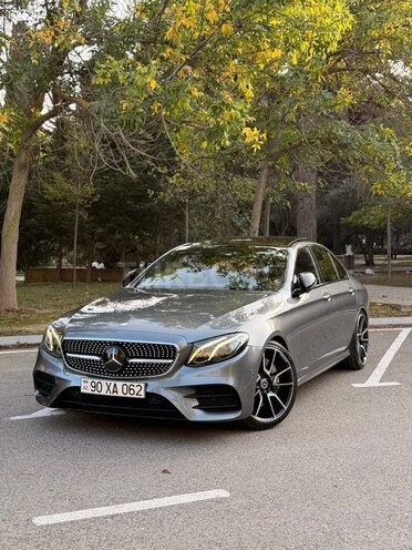 Mercedes E 300