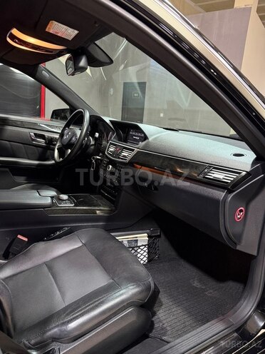 Mercedes E 350 2010, 295,333 km - 3.5 л - Sumqayıt