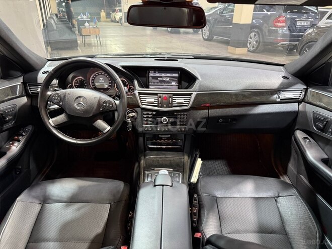 Mercedes E 350 2010, 295,333 km - 3.5 л - Sumqayıt