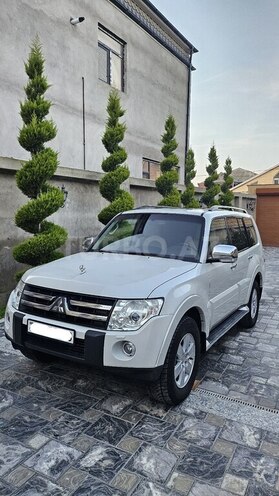 Mitsubishi Pajero 2008, 192,400 km - 3.0 л - Bakı